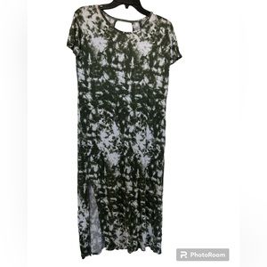 Short Sleeve Green and White Dress